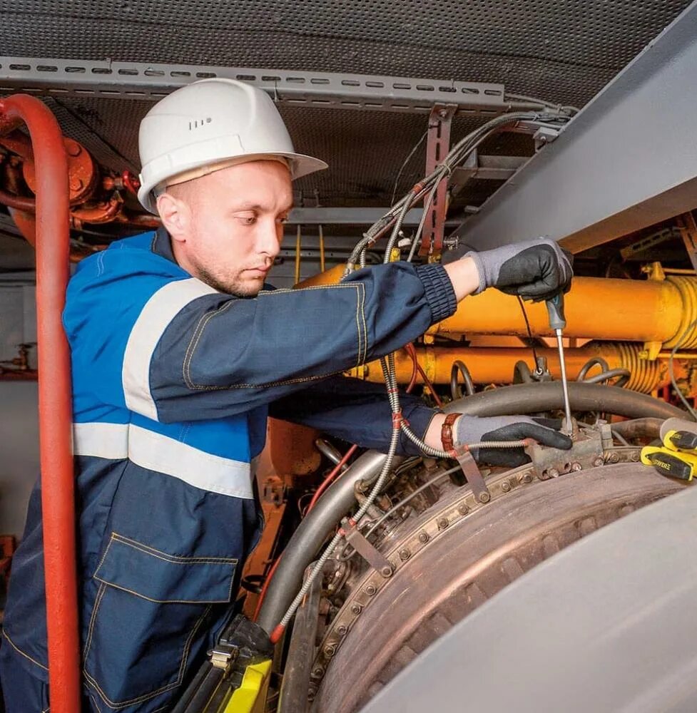 Завод авиадвигатель пермь. Sgt-800 siemens. Машинист газотурбинных установок. Гтт-3м турбина. Газотурбинного двигатель для компрессорной станции.