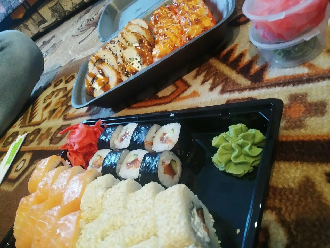 It buzzolls. вкусные роллы киров. роллы филка сеты. баззолс роллы. джаст ролл кировское.