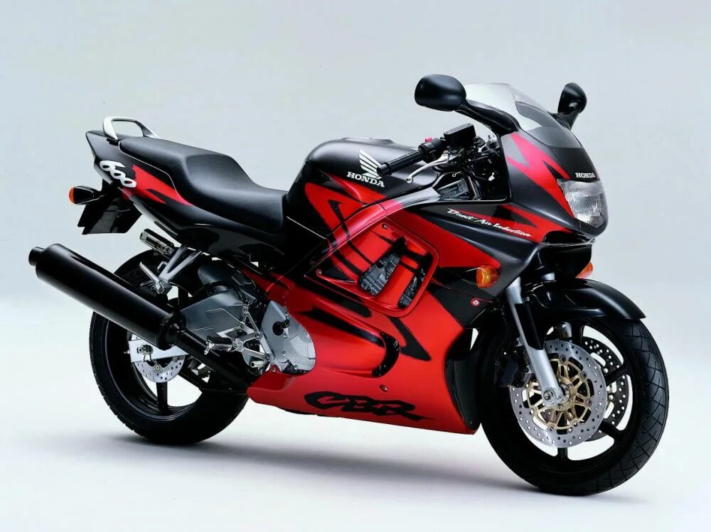 Купить мотоцикл сбр. Honda cbr600f. Хонда СБР 600 F. Honda CBR 600. Honda CBR 600 f2.