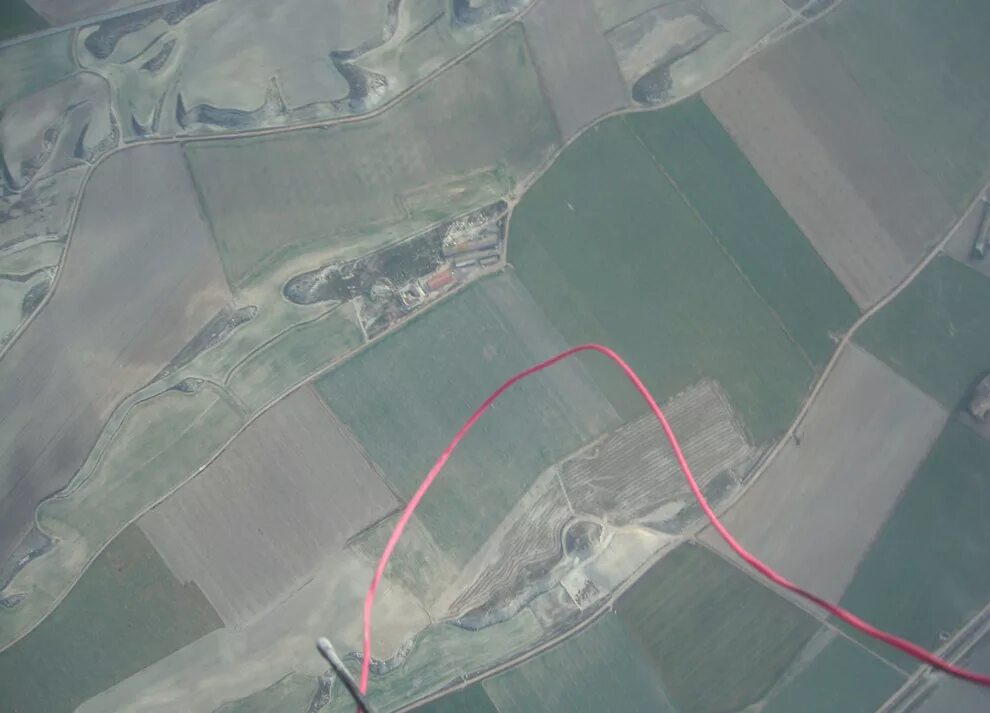 тысяча метров над землей. 900 метров над землей. земля с высоты птичьего полета. вид с 1000 метров. 20 км над землей.