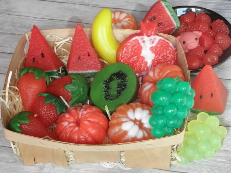 Фрукты из мыла. Фруктовые корзинки из мыла. мыло фруктовая корзинка. мыло фрукты своими руками.