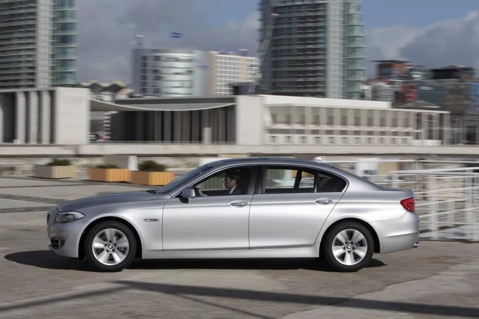 Ли7. БМВ 5 Лонг. BMW 5 f10 long. BMW 530 li f18. BMW f10 Лонг.