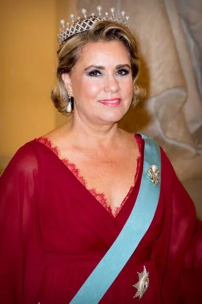 Maria Teresa Royal brides, Royal wedding gowns, Royal weddings