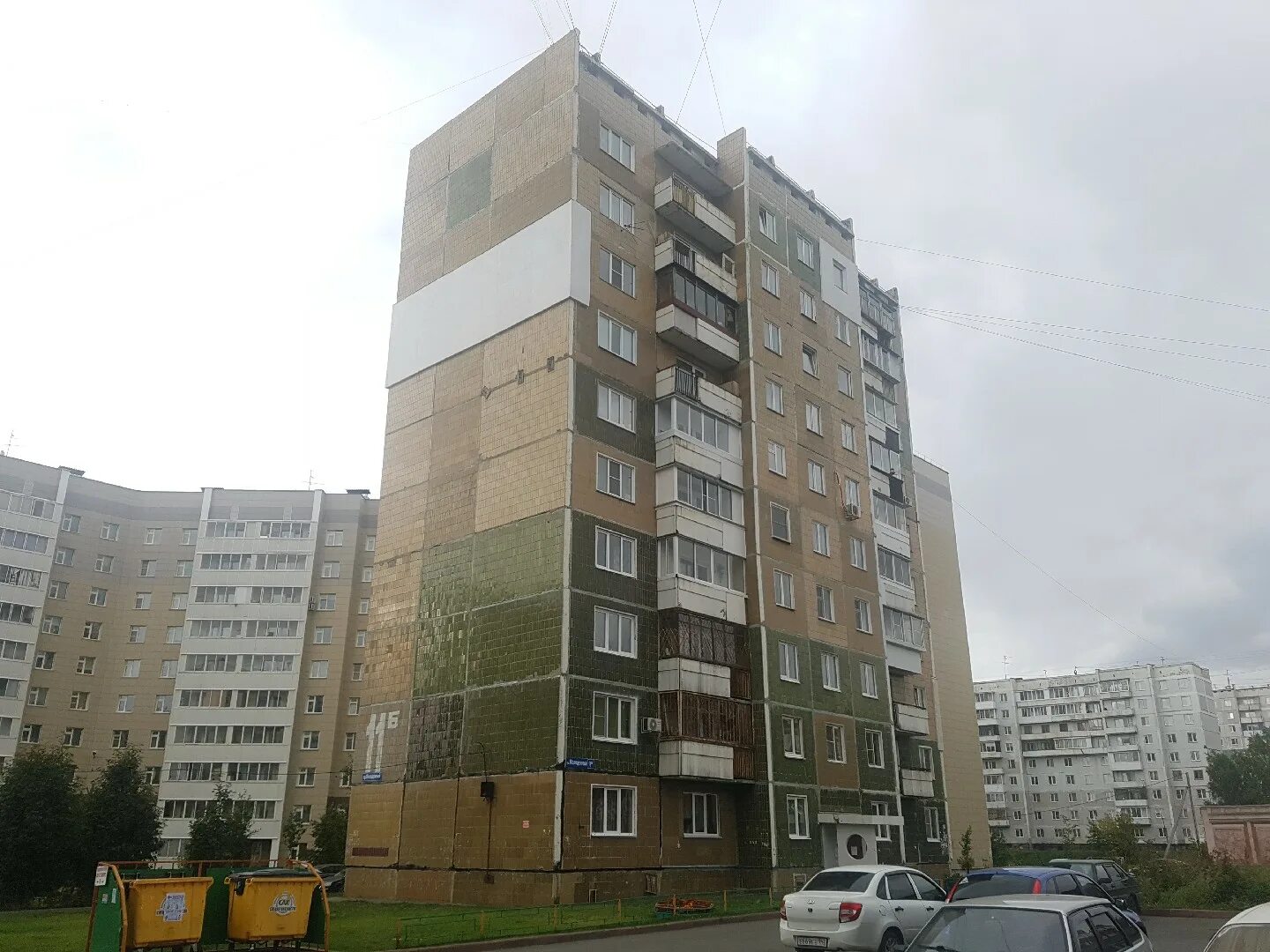 Молодежный 17 красноярск солнечный. Молодежный проспект 17. Проспект молодежный 17 красноярск. Молодежный 17 красноярск солнечный. Молодежный проспект 10.