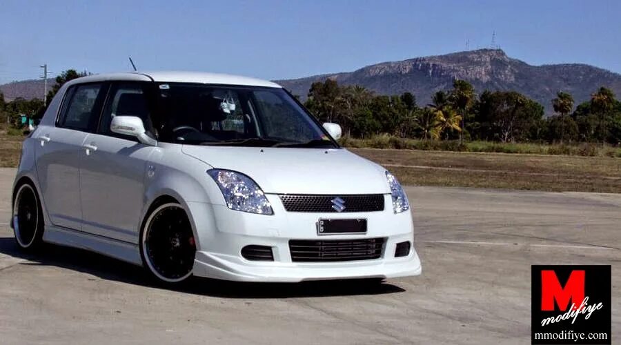 Tuning suzuki. Suzuki Swift Sport 2007. Suzuki Swift 2007 тюнинг. Сузуки Свифт 2007 тюнингованная. Suzuki Swift Sport Tuning.