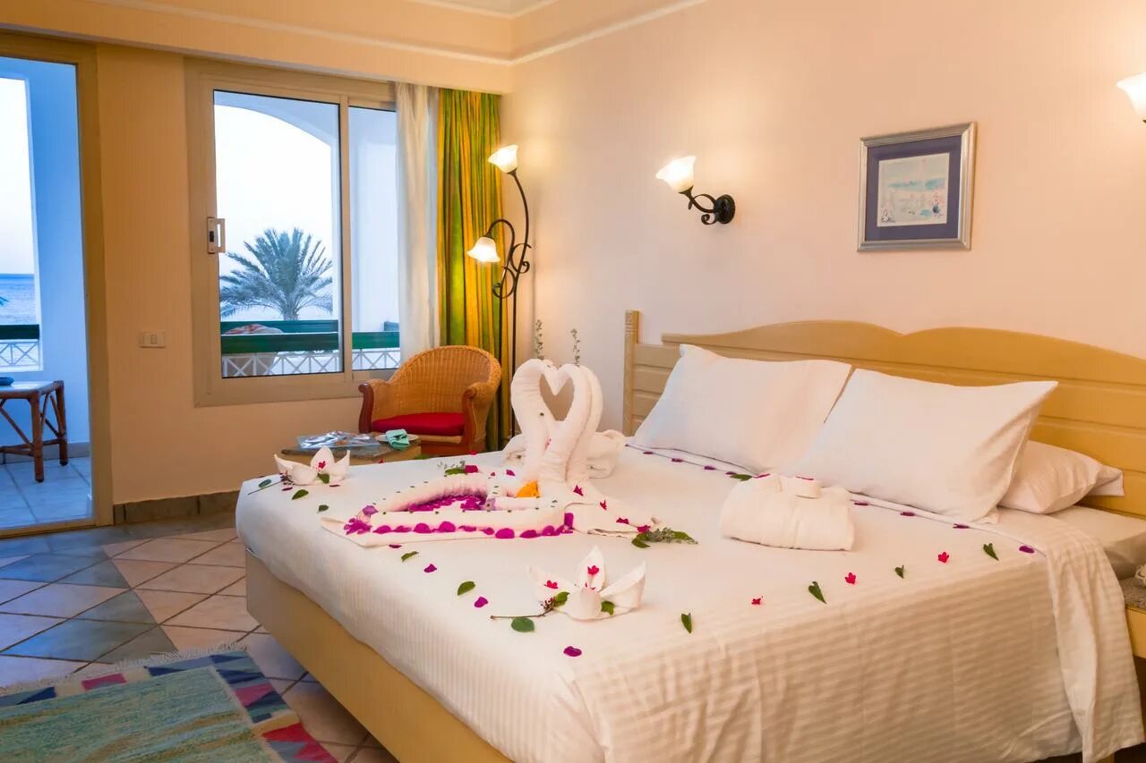 Coral rotana resort. Coral Beach Resort Tiran 4. Корал Бич ротана Резорт тиран Шарм-Эль-Шейх. Coral Beach Tiran Rotana Resort 4. Шарм-Эль-Шейх отель Корал Бич тиран.