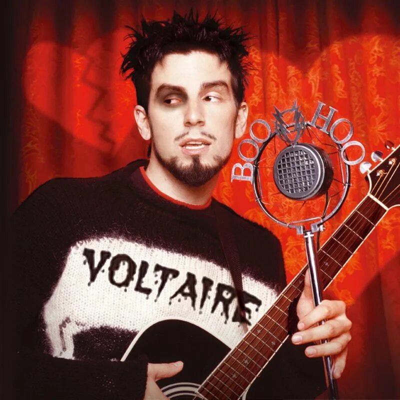 Aurelio voltaire. Аурелио Вольтер Эрнандес. Voltaire группа. Aurelio Voltaire молодой. Voltaire певец 1998.