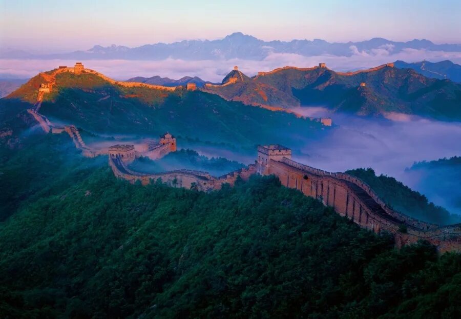 великая китайская стена. 4—3 вв. предположительная общая длина великой китайской. великая китайская стена протяженность в км. протяженность великой китайской стены.