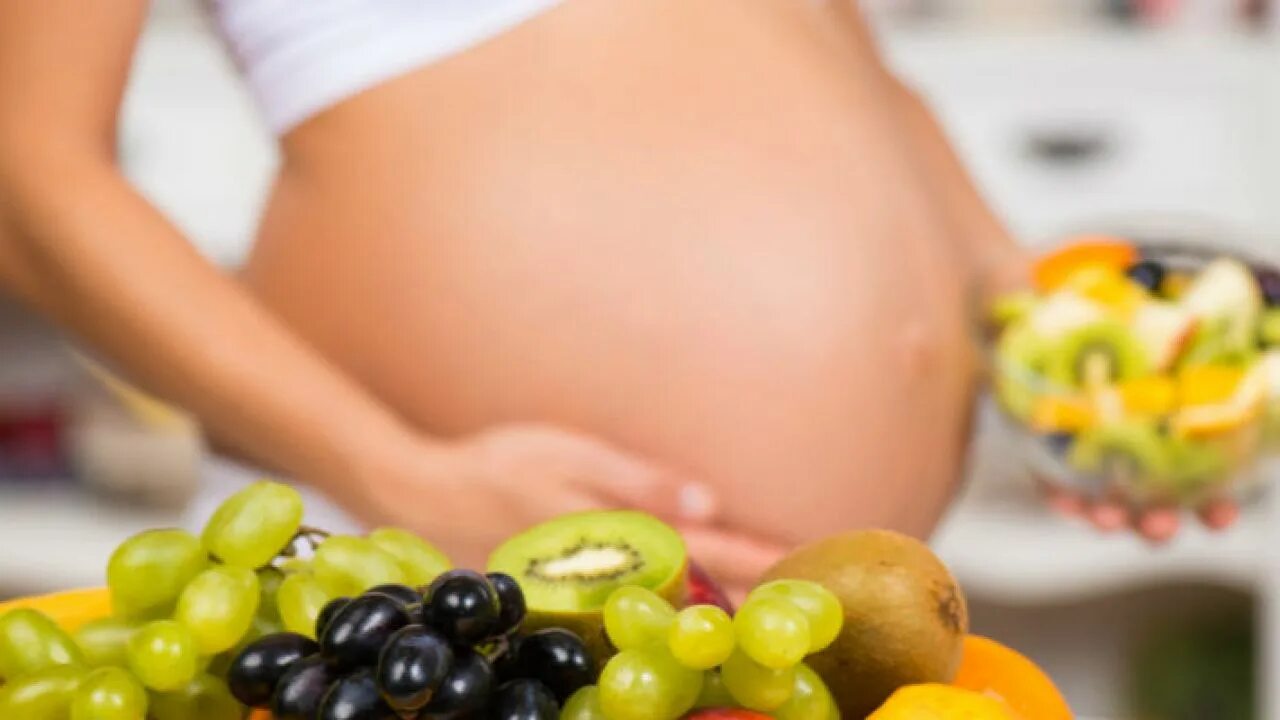 Запор первый триместр. Беременность и еда. Питание беременной женщины.