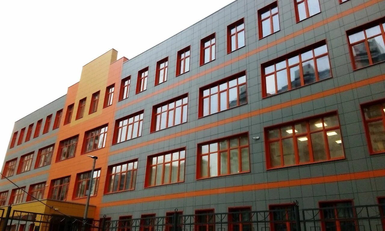 школы митино москва