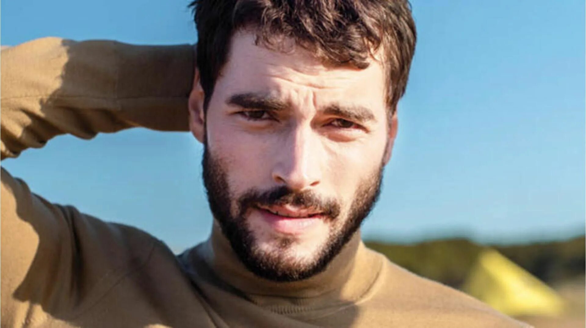 Hercai reymir. Миран шадоглу. Ветренный мужчина. Сильный ветер человек. Ветренный мужчина.