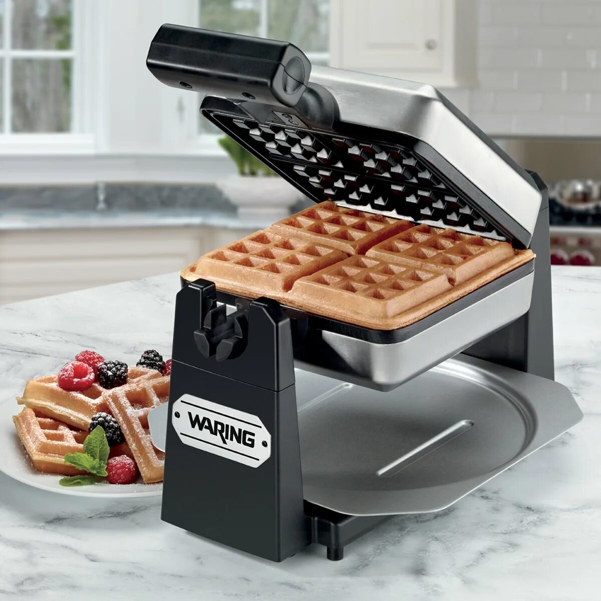 Лучшие вафельницы для дома. Waffle maker вафельница. Вафельница Mini maker Waffle. Вафельница Waring ww180e серый. Эл.вафельница Brayer br2300 750вт, Бельг. Вафли.