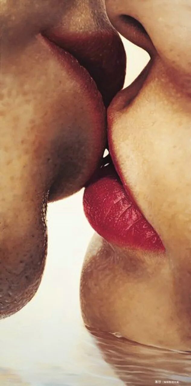 целоваться без губ. нежный поцелуй. красивый поцелуй. поцелуй в губы. целующие губы.