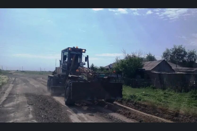 Село Баган. Улицы села Баган. Баганский угольный склад. Стройка Баган.