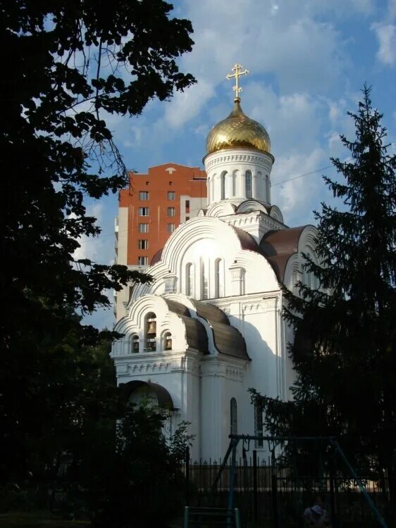 Церковь Владимира Равноапостольного, православный храм, Красная ул., 21В, Корено