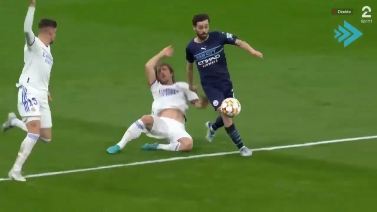 Сити реал мадрид пенальти. Ancheloti real cigare 2022 vs manchester city. Сити реал мадрид пенальти. Ман сити реал мадрид счет. Манчестер сити реал 4 3.