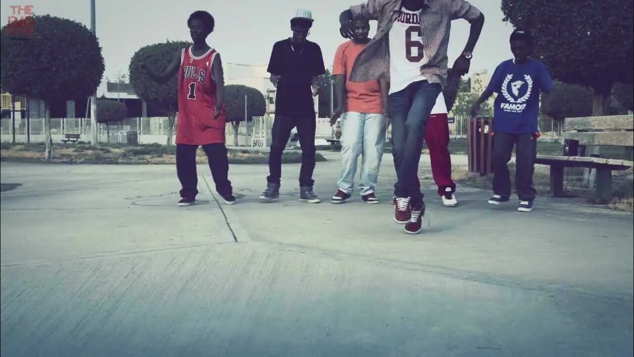 Crip walk. Крипс walk. crip walk танец. c-walk и crip walk. танцы в гетто.