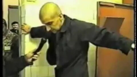 Ломают зеков