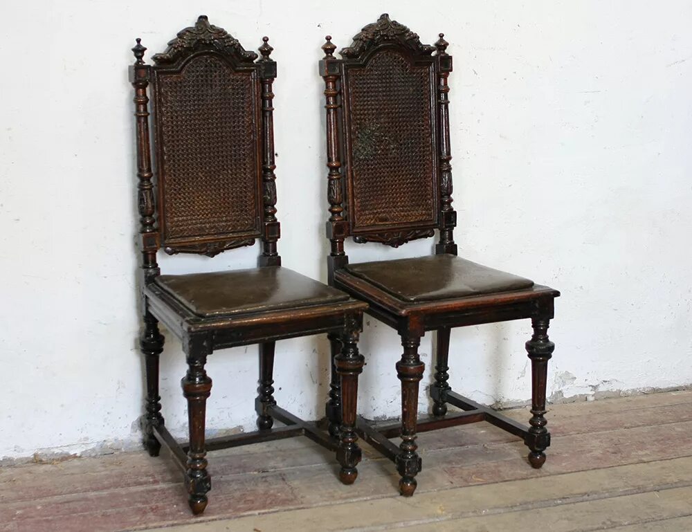 Старинный стул купить. Резной деревянный стул TC-73524. Старинный стул. Старинные резные стулья. Антикварные стулья.