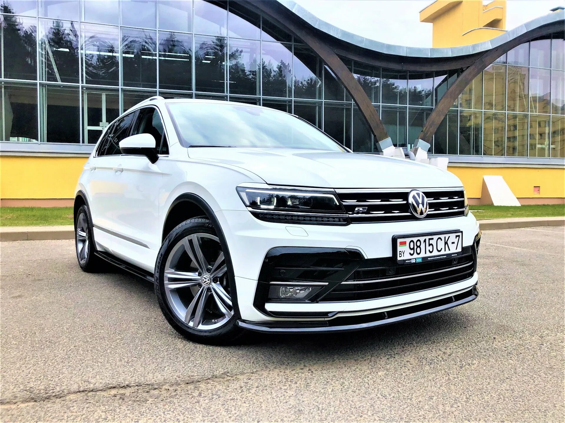 Volkswagen Tiguan 2020 r line. VW Tiguan 2022 r line. Volkswagen Tiguan 2021 r line. VW Tiguan 2 r line. Vw r line