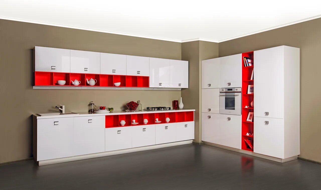 Трио рязань. Кухня с красными вставками. Красно белая кухня. Белая кухня с красными вставками. Кухня с красными полками.