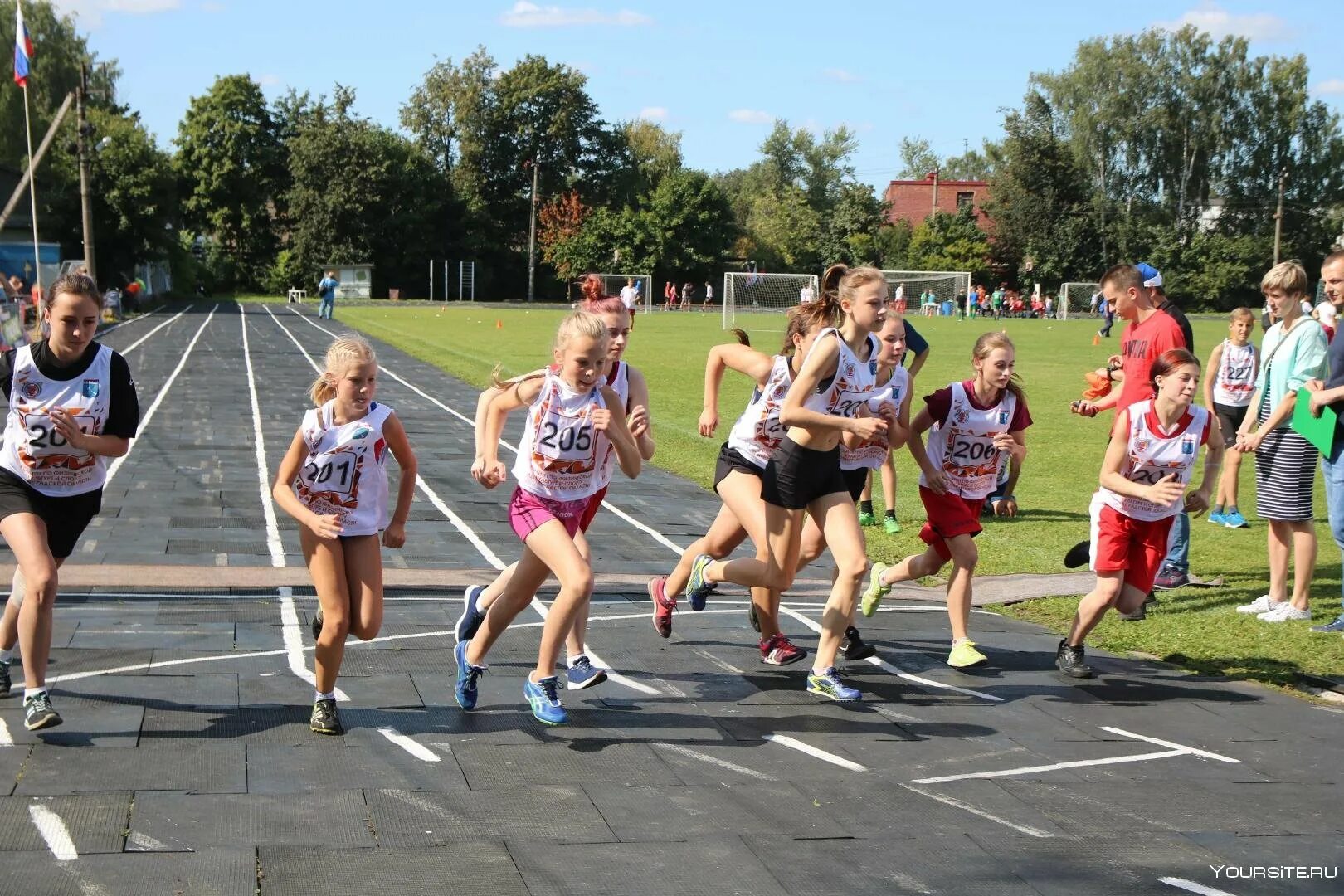 Соревнование по фехтованию 60. Цифровой спорт. Кикбоксинг. Дворовый спорт картинки. Lo sport.