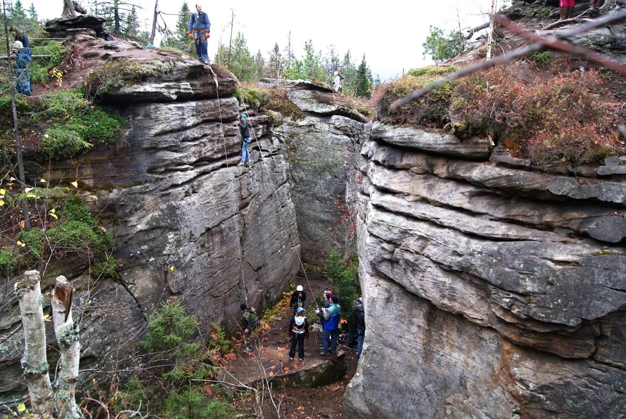 чандарская плита дашкин камень. Skyrim камни барензии карта. камень барензии скайрим карта камней. горный хрусталь минерал урал. где находится каменное.