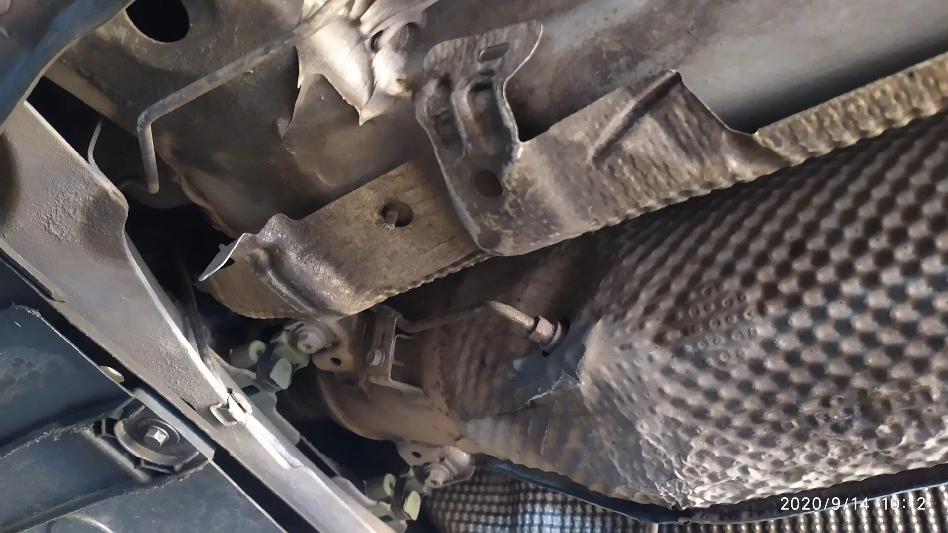 Термоэкран глушителя. W210 термоэкран. лачетти термо экран глкшителя. термоэкран глушителя калина 2. термоэкран focus 2.