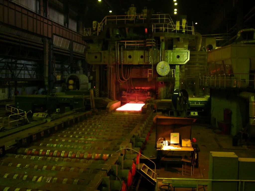 Стан 2000 холодной прокатки ммк. Стан 2000 нлмк. Картинки стана. Прокатный стан кварто 250. Ммк прокатный стан 5000.