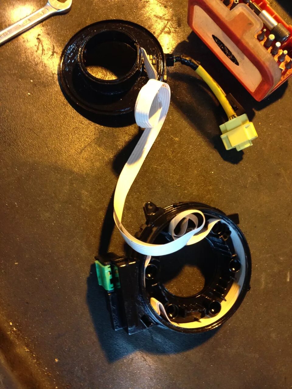 Подрулевой шлейф лансер 10 замена. Подрулевой шлейф лансер 10 замена