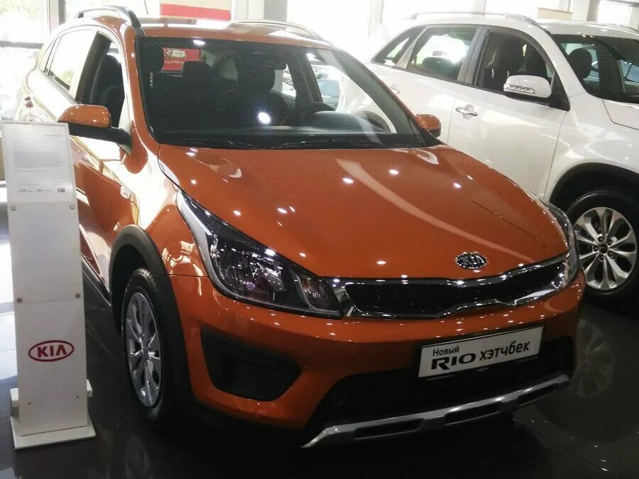 Киа рио икс лайн 2019 года. Киа Рио x line 2022. Kia Rio IV X-line 1.6 at. Kia Rio x 2018 оранж. Kia Rio 4 XLINE.