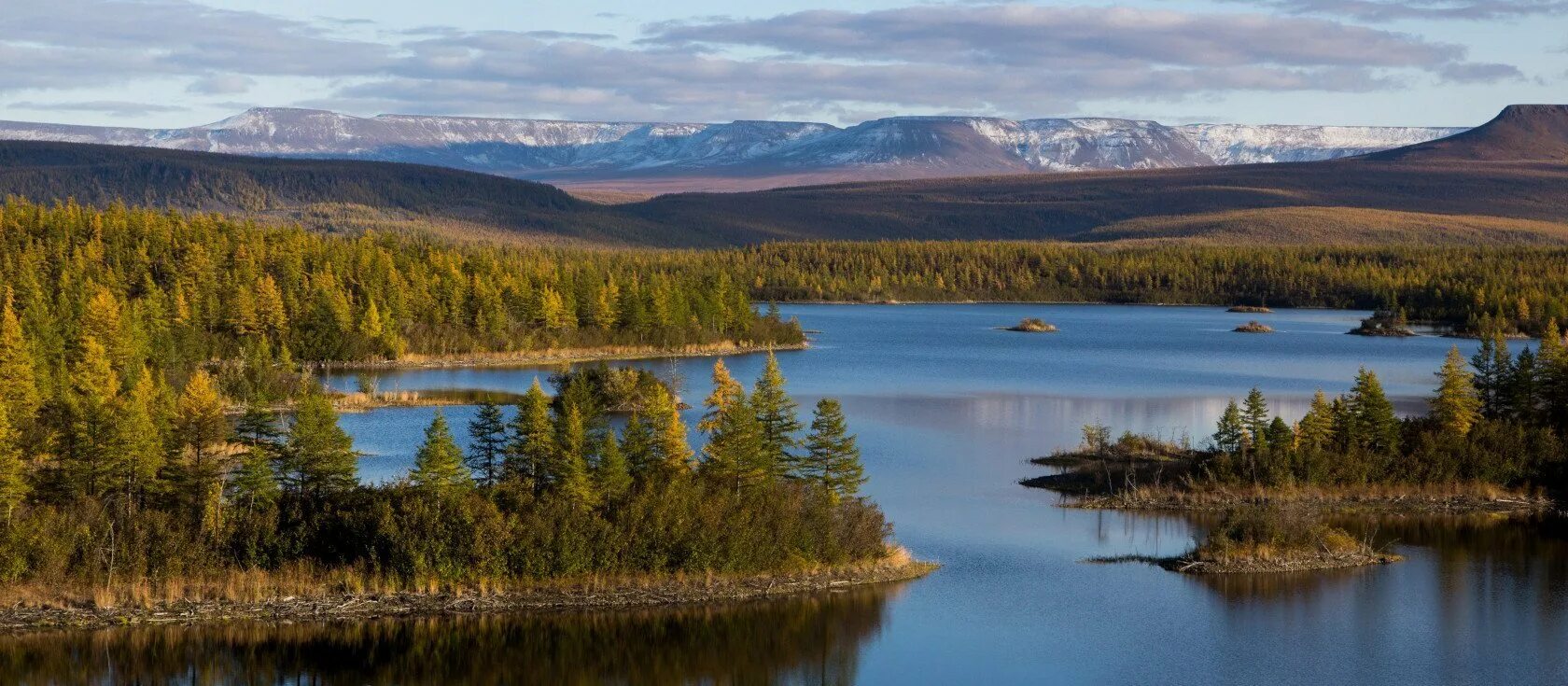 Озеро виви красноярский край. Озеро Виви на плато Путорана. Озеро Таймыр Красноярский край. Река хета Таймыр.