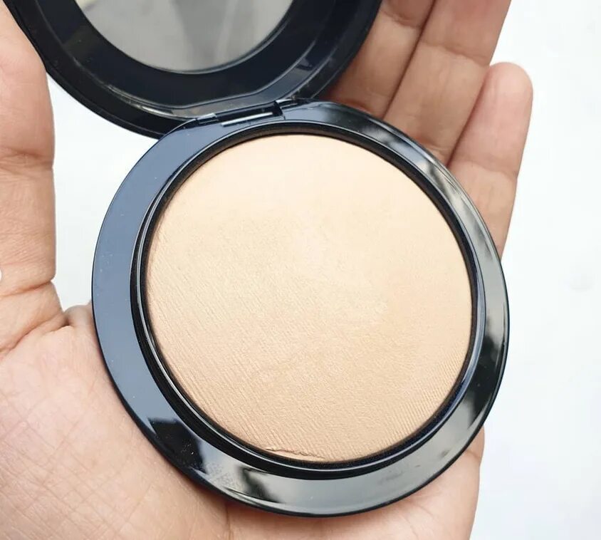 Mac skinfinish natural. Пудра Mac Mineralize Skinfinish. Пудра Mac Mineralize Skinfinish natural Light Plus. Пудра Mac Mineralize Skinfinish Dark Golden. Пудра Mac Mineralize Skinfinish natural.