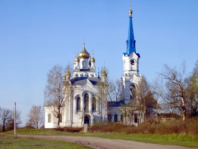 Долгие буды курская область. Введенский храм село Белица. Курская область Беловский район село Белица. Беловский район Курская область храм. Храм в Белице Курская область.