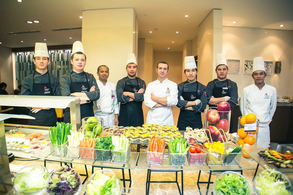 Еда в астане. Марриотт астана. marriott astana. шведский стол в астане.