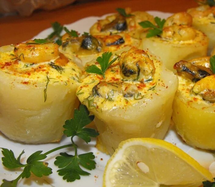 Картофельные стаканы. Картофельные стаканчики с морепродуктами.