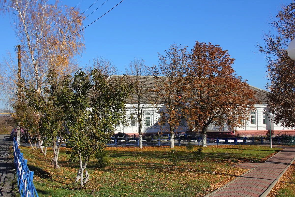 Село Береговое первое Прохоровский район Белгородская. Село Береговое Прохоровского района Белгородской области. Береговое Прохоровский район набережная. Дом Питры Прохоровский район.