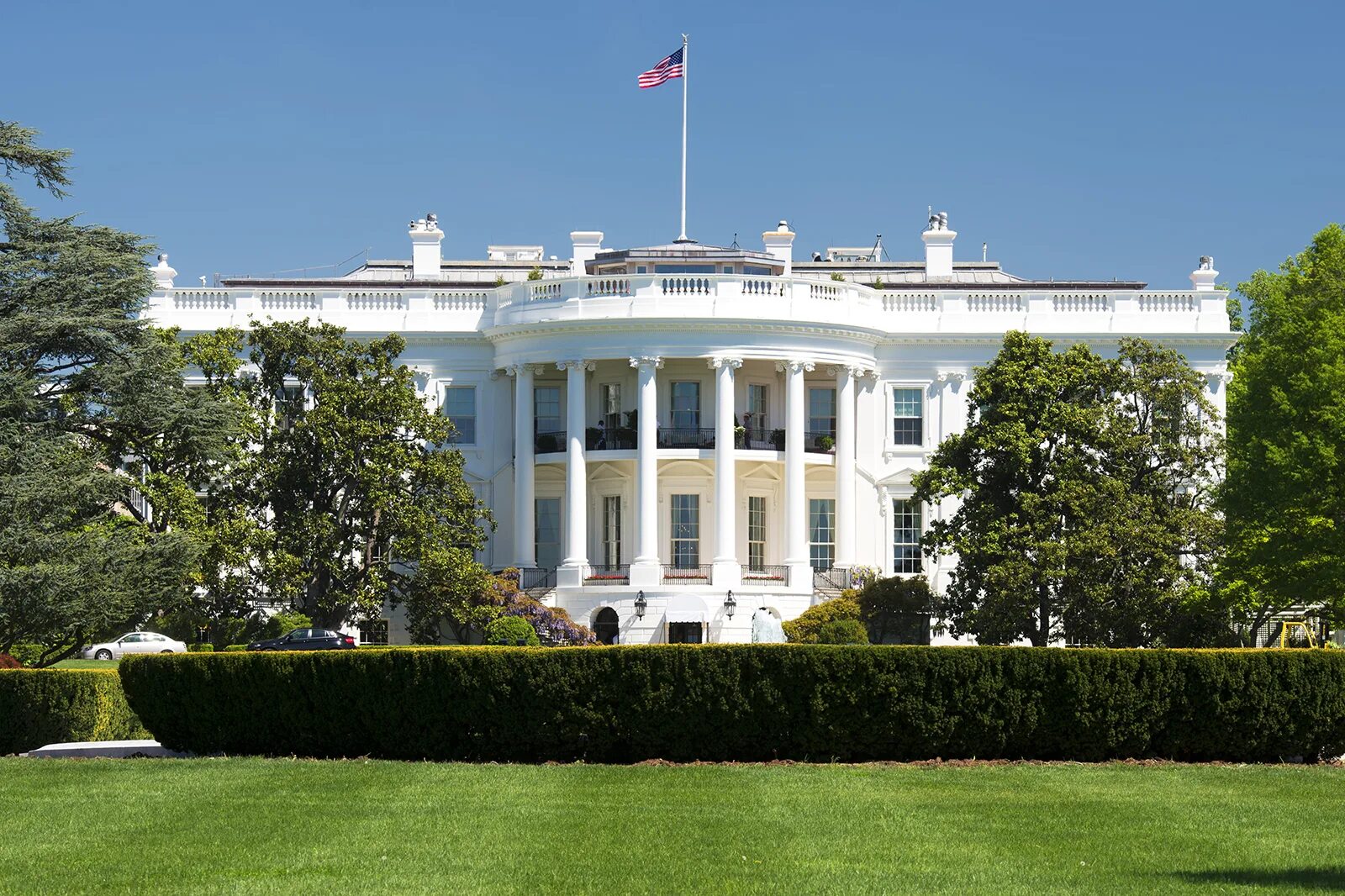 Белый дом страна. Резиденция президента США. Резиденция президента США белый дом. Администрация президента США здание.