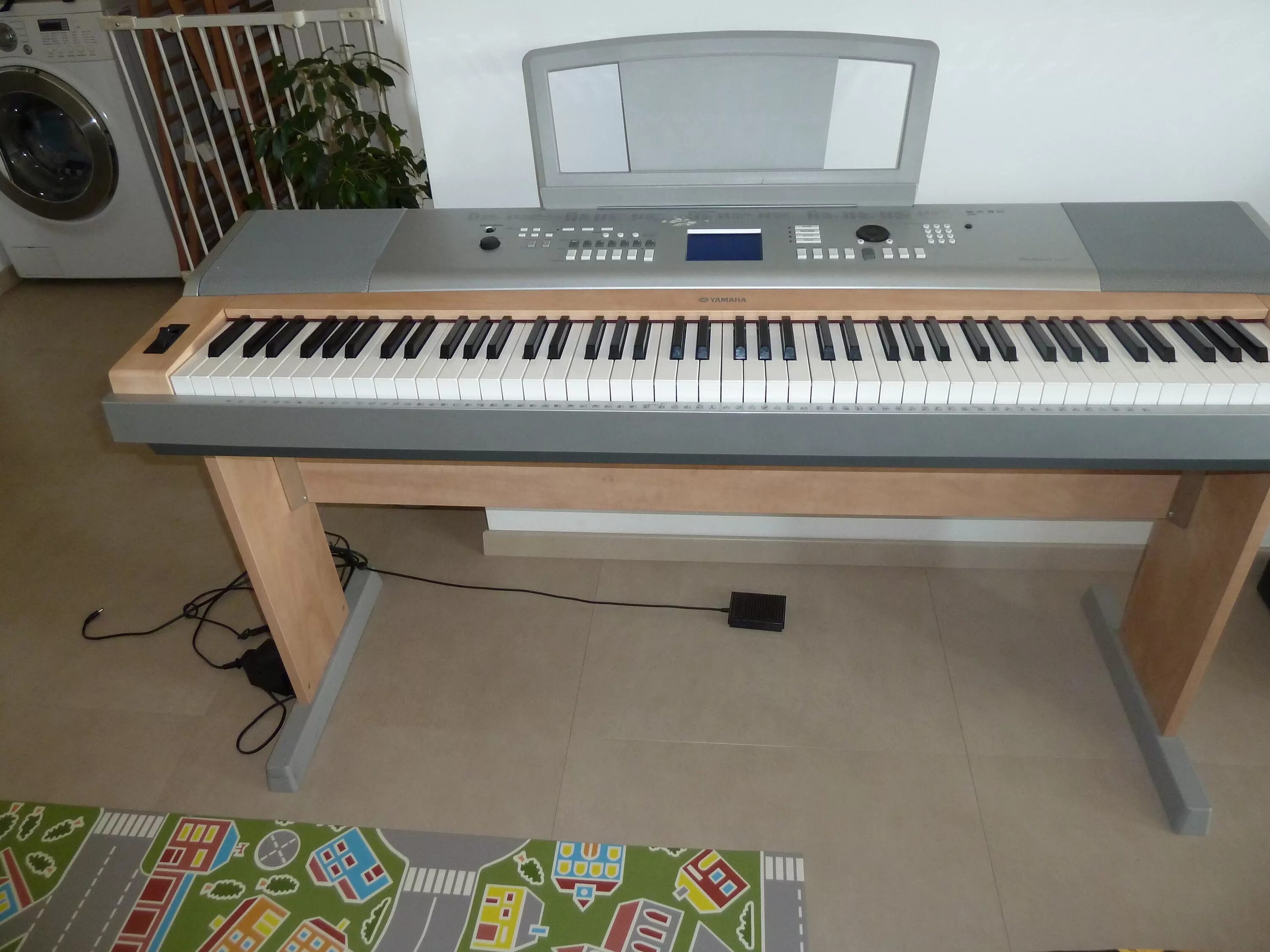 Yamaha 620 синтезатор. Цифровое пианино yamaha dgx-620. Синтезатор ямаха 620 замена флопика. Yamaha 620 синтезатор. Цифровое пианино yamaha dgx-620.