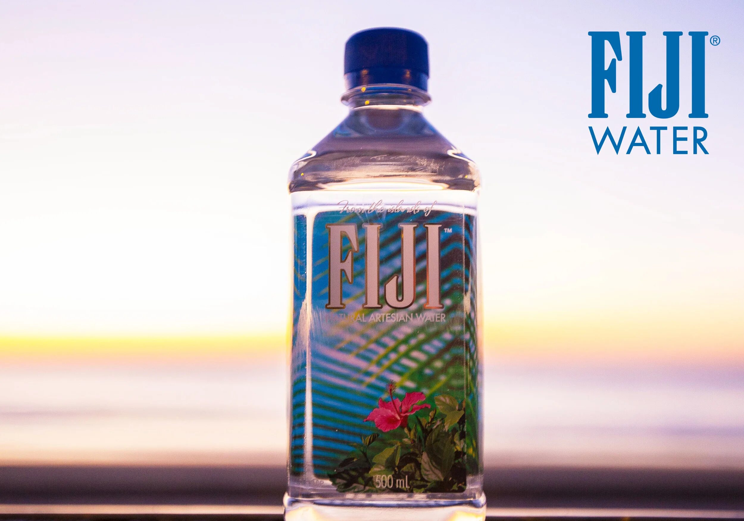 Fiji вода. Вода Fiji 1л. Fiji Water Mineral 330. Фиджи вода 1 л. Fiji 0.5.