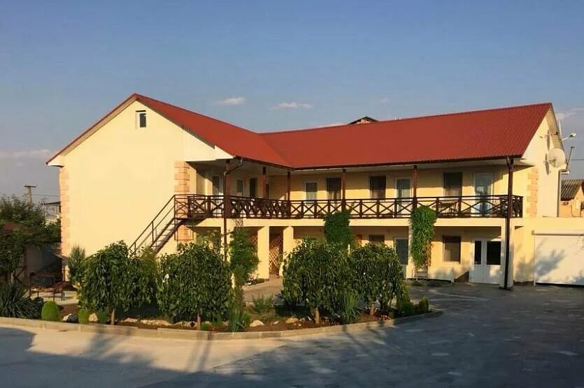 яхонт черноморское. пансионат аббас черноморское. сигнальная 30 а черноморское. итальянская деревня в крыму. черноморское натали фрунзе.