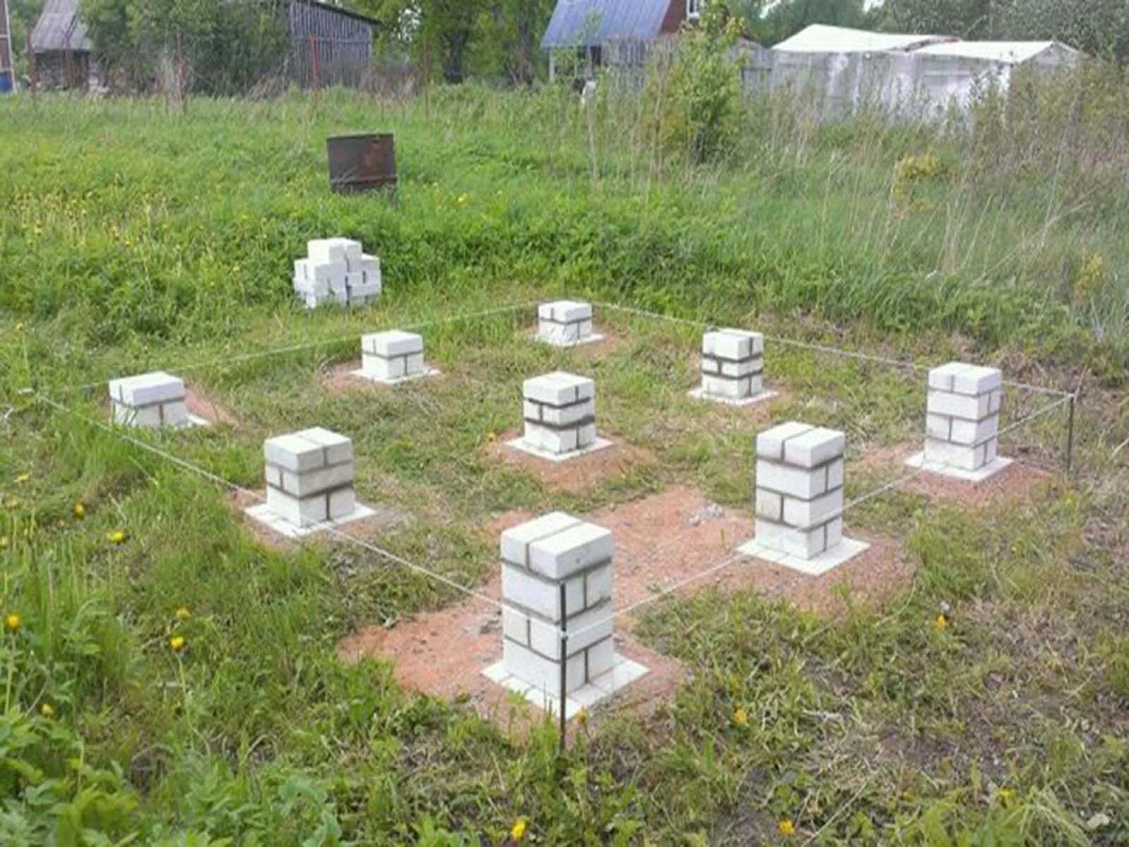 Столбчатый фундамент из кирпича. Столбчатый фундамент под беседку 3х3. фундамент столбчатый кирпи. столбчатый фундамент блоки 20 20 40. столбчатый фундамент 3#6.