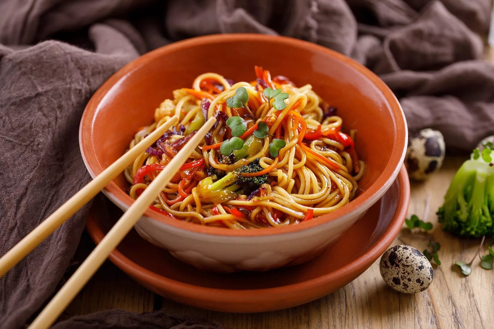 китайская кухня дома. кухня китая. ланьчжоу рамен. кухня китая. сычуаньская кухня.