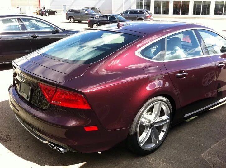 Купить машину вино. Audi a5 Burgundy. Ауди а6 цвет темно красный. Ауди а7 фиолетовый металлик. Audi a5 бордовый.