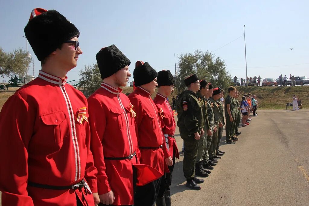 Погода в темрюке. Темрюк Россия. Темрюк нация. Темрюк Военная база. Военная форма Темрюк.