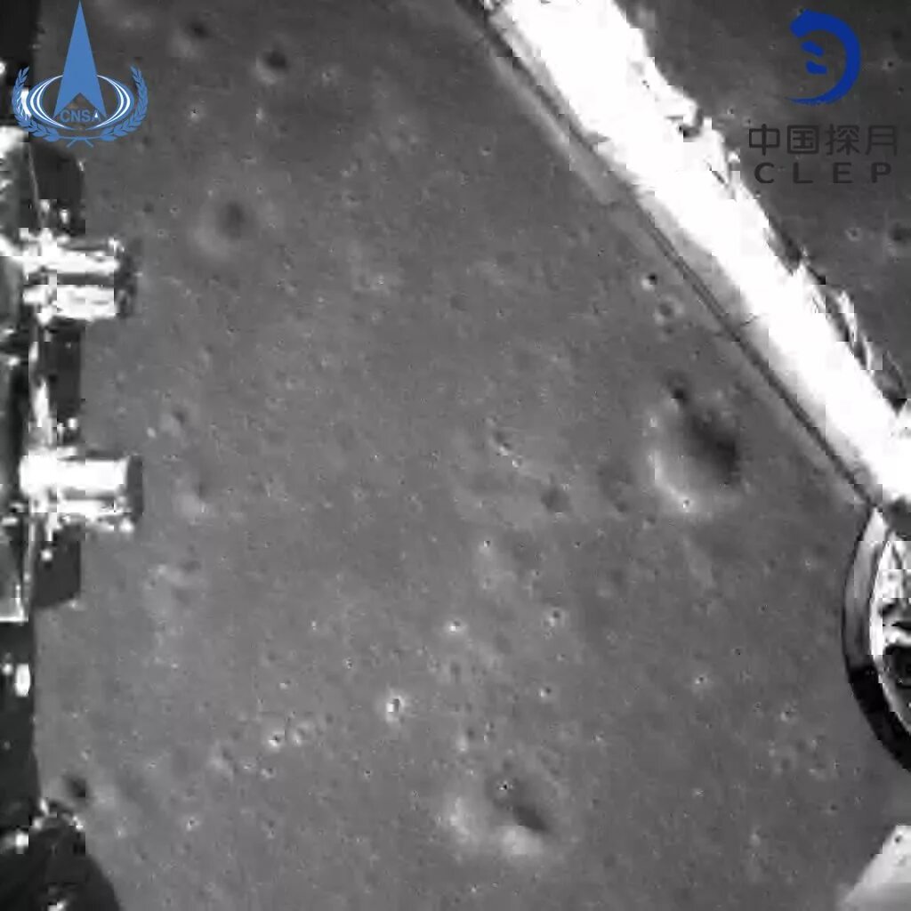 Снимок Луны китайским аппаратом. Снимки обратной стороны Луны. Обратная сторона Луны фото. Первые снимки обратной стороны Луны.