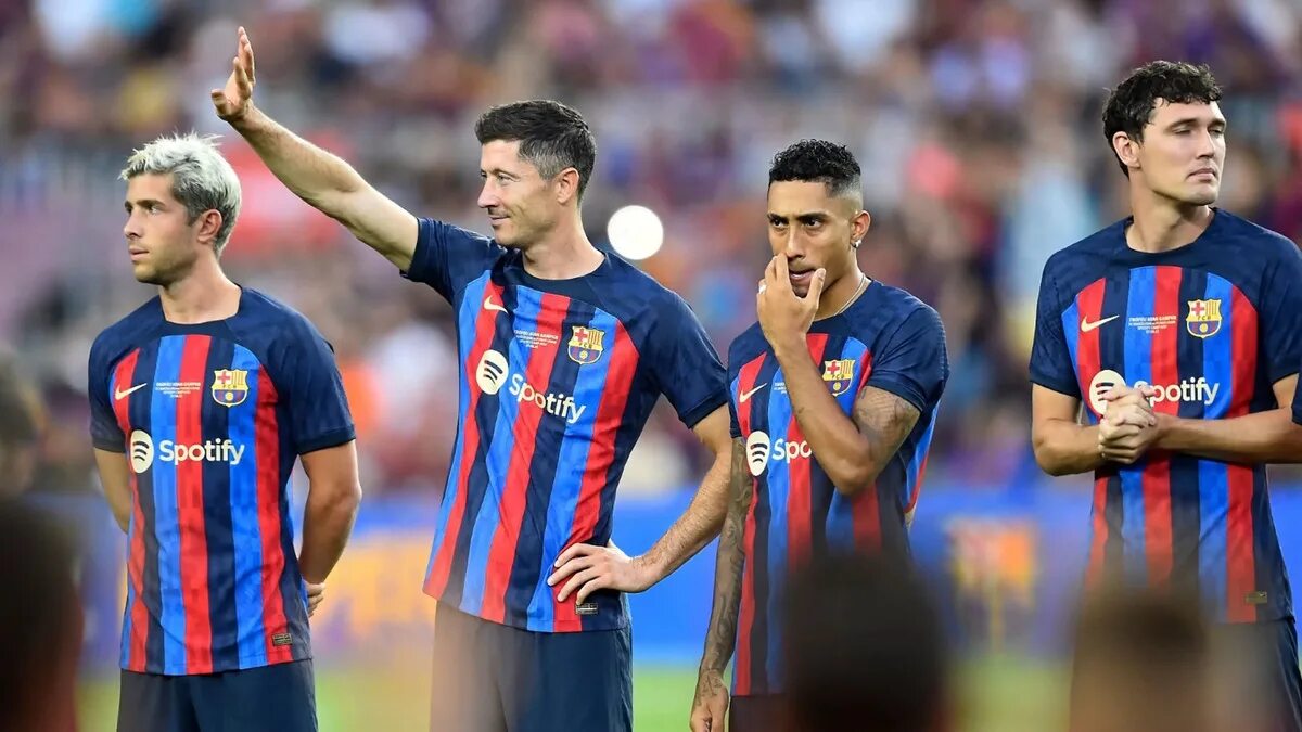 Барселона футбольный клуб. 10. 10 дней в барселоне. Fc barca барселона. Барселона атлетико бильбао.