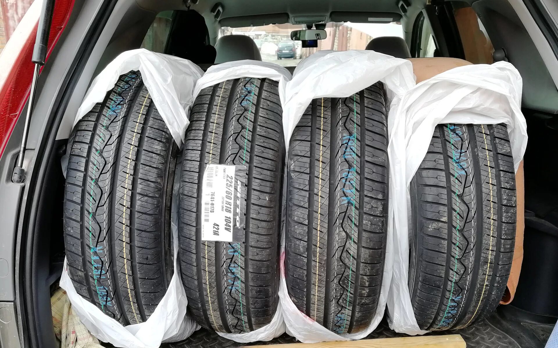 225/60 R18 Nitto nt421q 104v. 225/60r18 Nitto nt421q 104v XL. Nitto nt421q 255/55 r18. Nt421q.