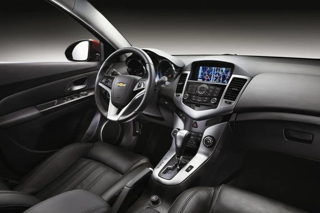 Шевроле хэтчбек салон. Chevrolet Cruze 2012 салон. Chevrolet Cruze 2012 хэтчбек салон. Салон Шевроле Круз 2012 седан. Chevrolet Cruze хэтчбек салон.