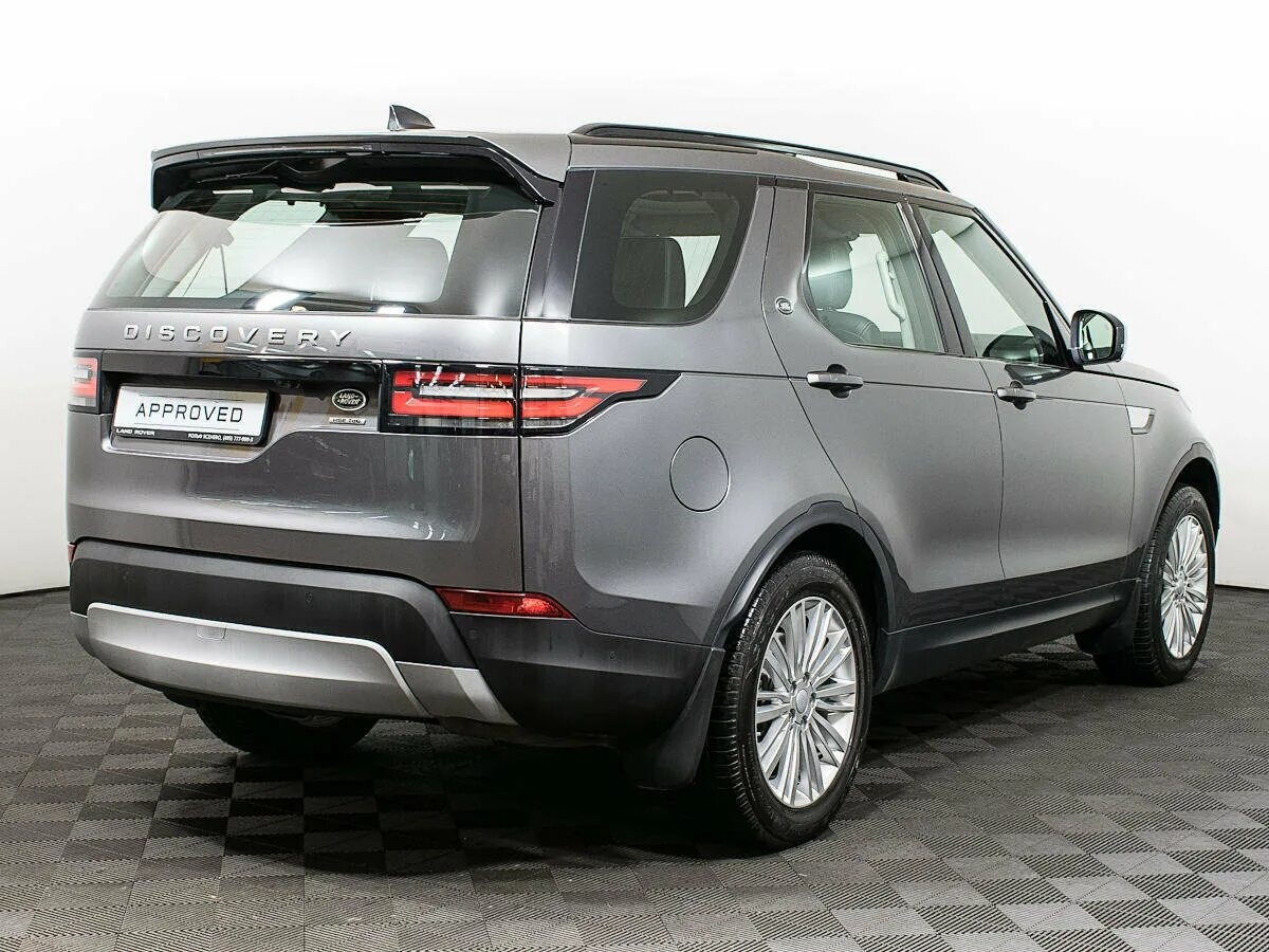 Дискавери 5 дизель. Ленд Ровер Дискавери 5. Ленд Ровер Дискавери 2017. Land Rover Discovery 5 Grey. Land Rover Discovery v 2017.